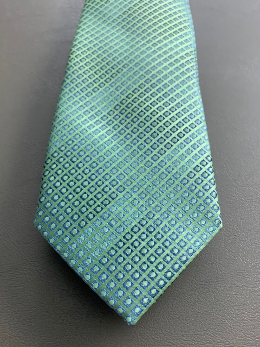 Perry Ellis Men's Classic 3'' 100% Polyester Neck Tie, Green Barbet Geometric